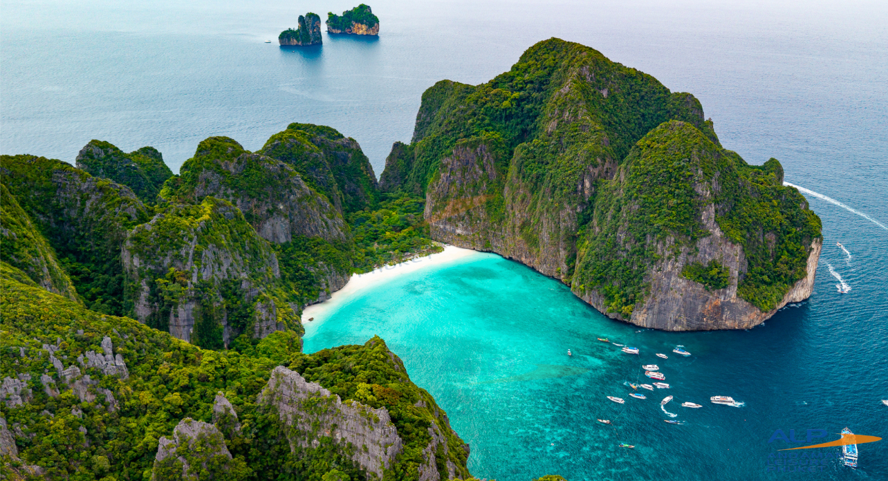 PHI PHI & MAYA & BAMBOO Premium Catamaran Max 28 pax